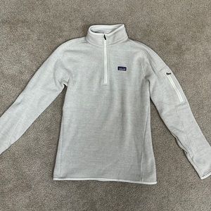 Women’s Patagonia Pullover Sweatshirt